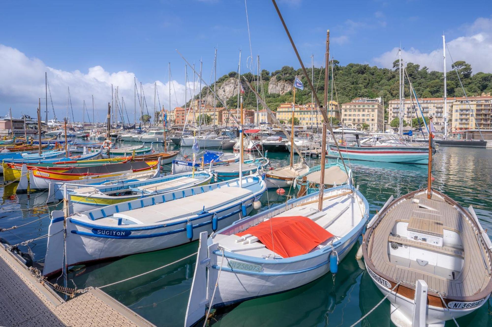 06bz - Modern In The Heart Of The Port Appartement *